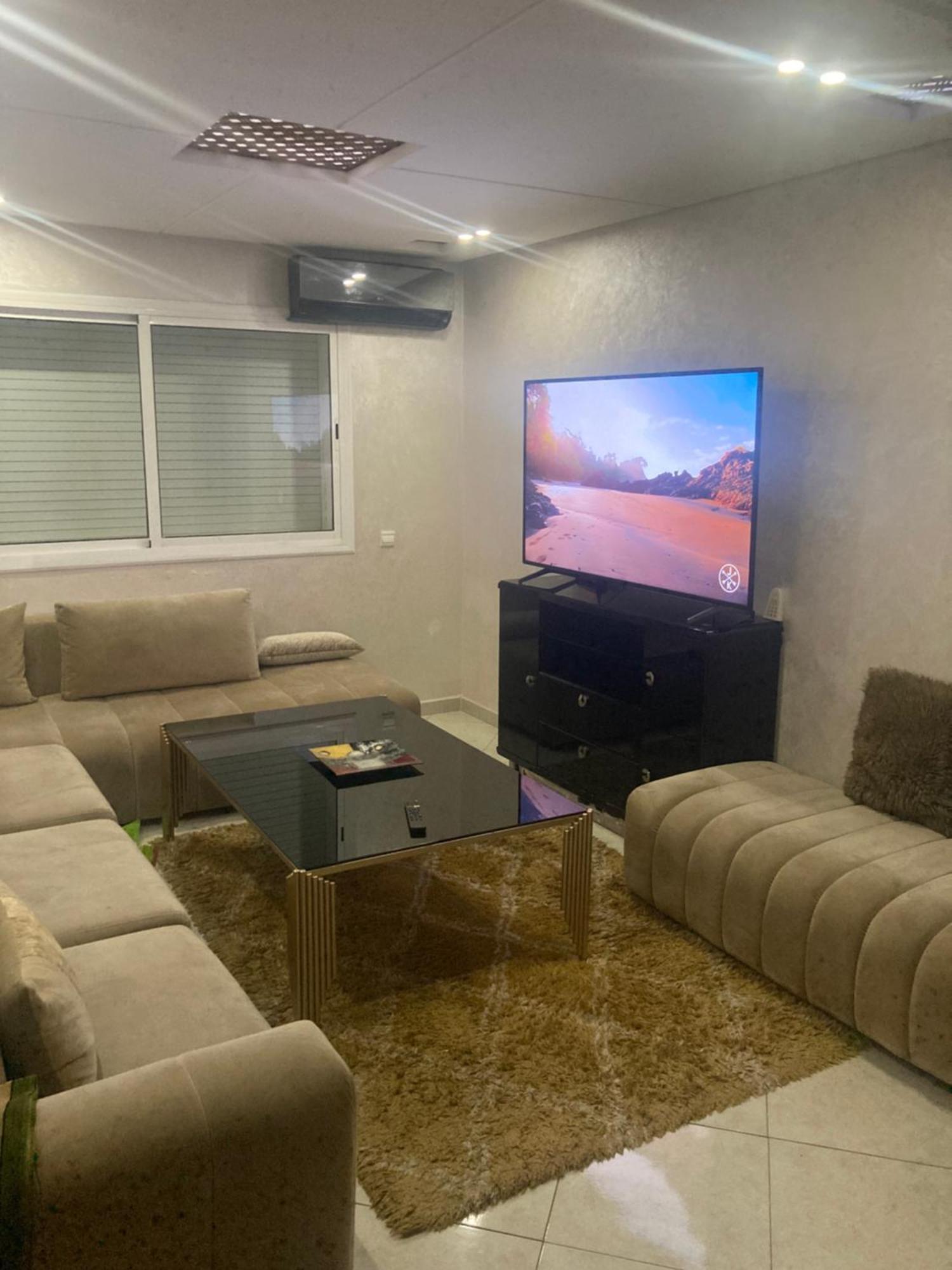 Appartement De Luxe Meuble Centre Ville Kenitra Luaran gambar